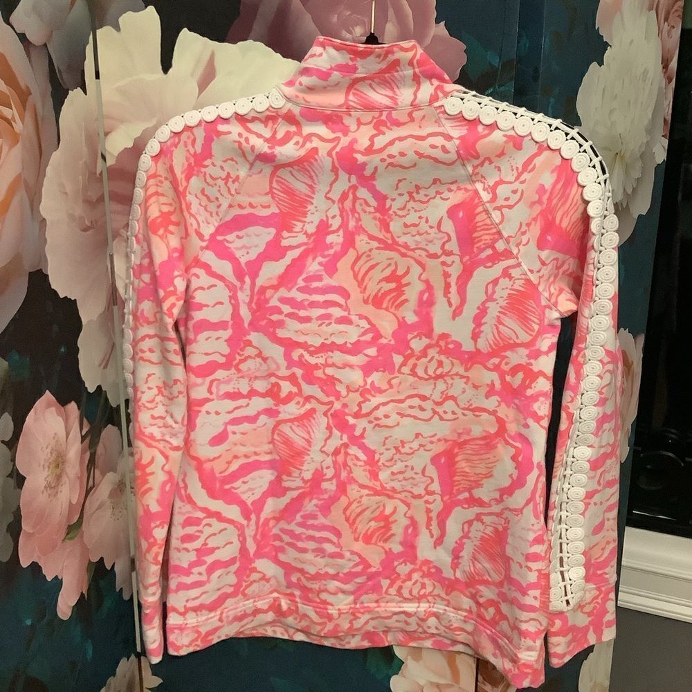 Lilly Pulitzer 3/4 zip Pink pullover.‎ - Picture 4 of 7